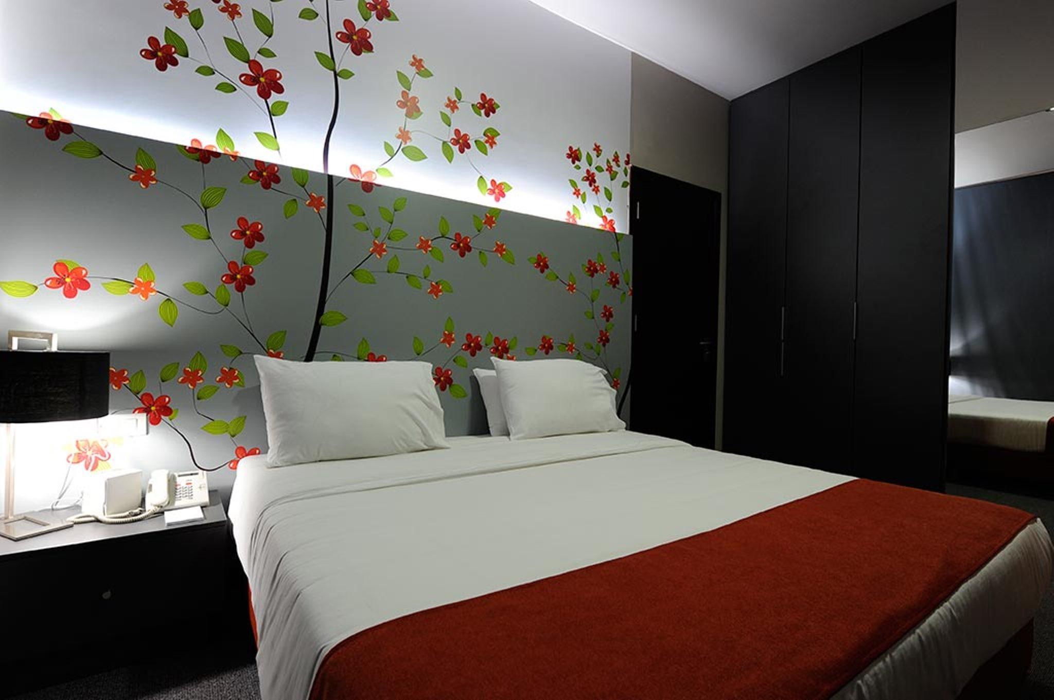 35 Hotel